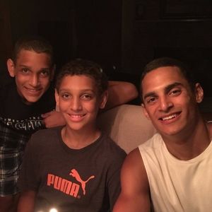 Meet your Posher, Ray